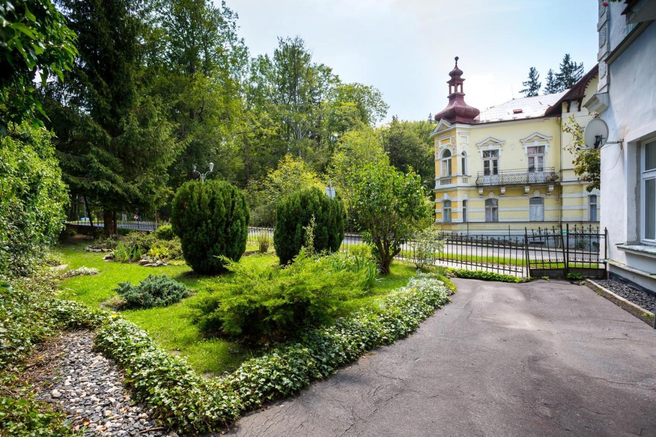 Apartman Karlovarska Mariënbad Buitenkant foto