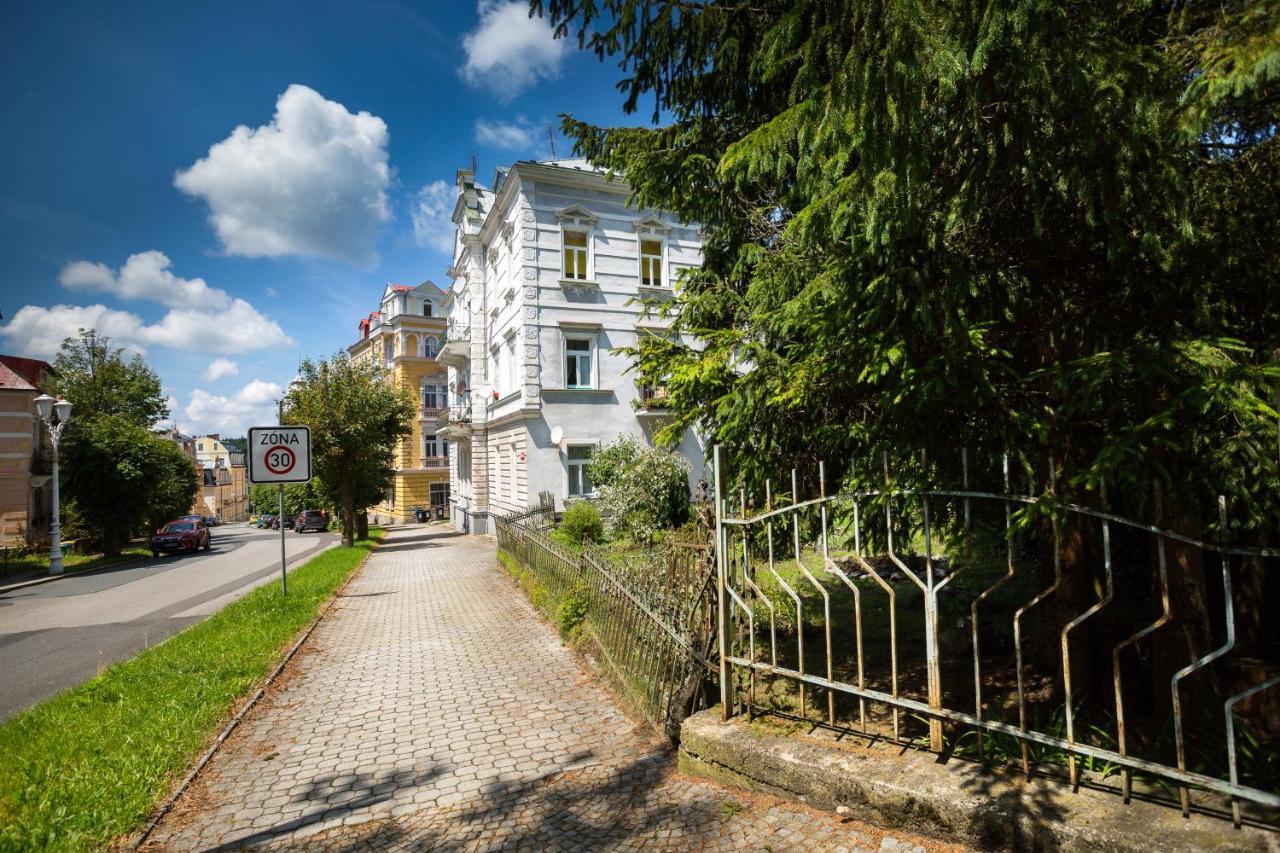 Apartman Karlovarska Mariënbad Buitenkant foto